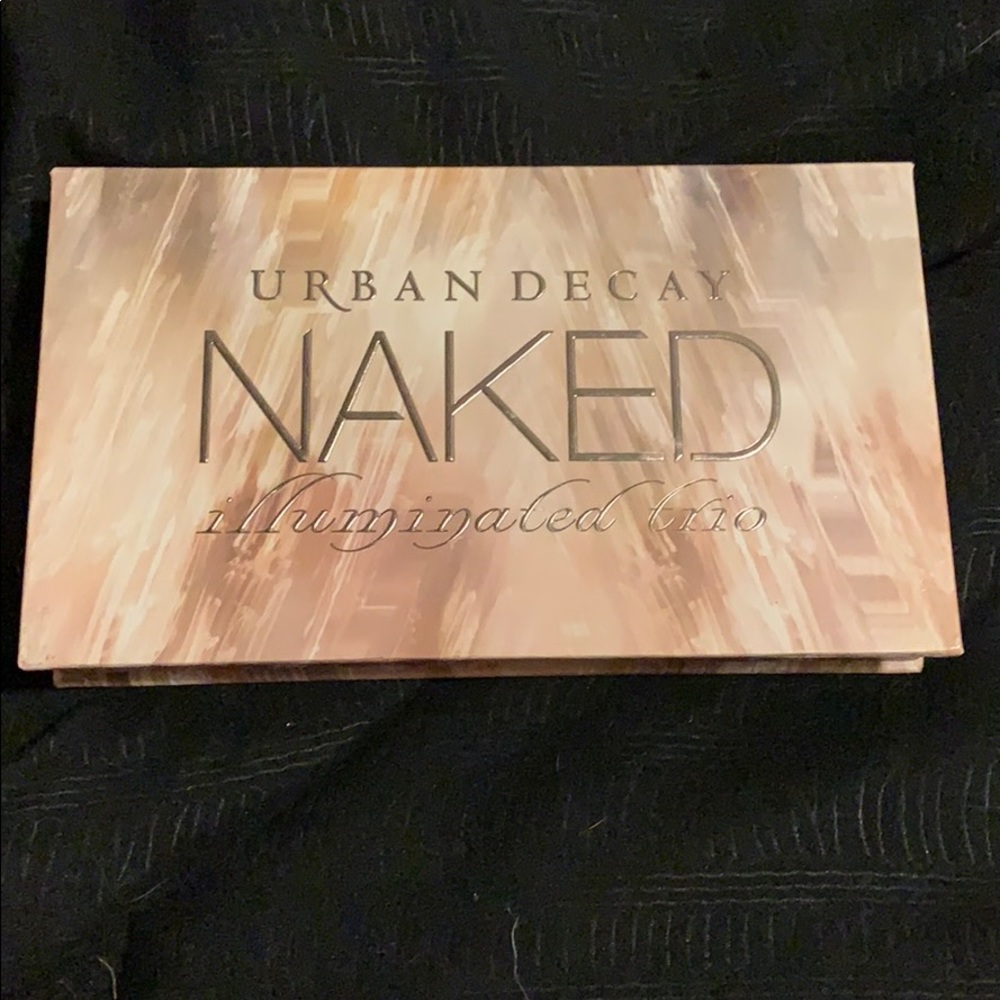 Urban decay Illuminated Trio